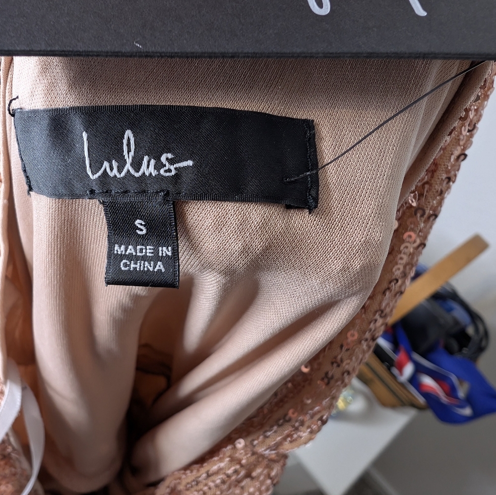 💘 Lulus Side of Glam Rose Gold Sequin One-Shoulder Tulip Mini Dress - Picture 8 of 9